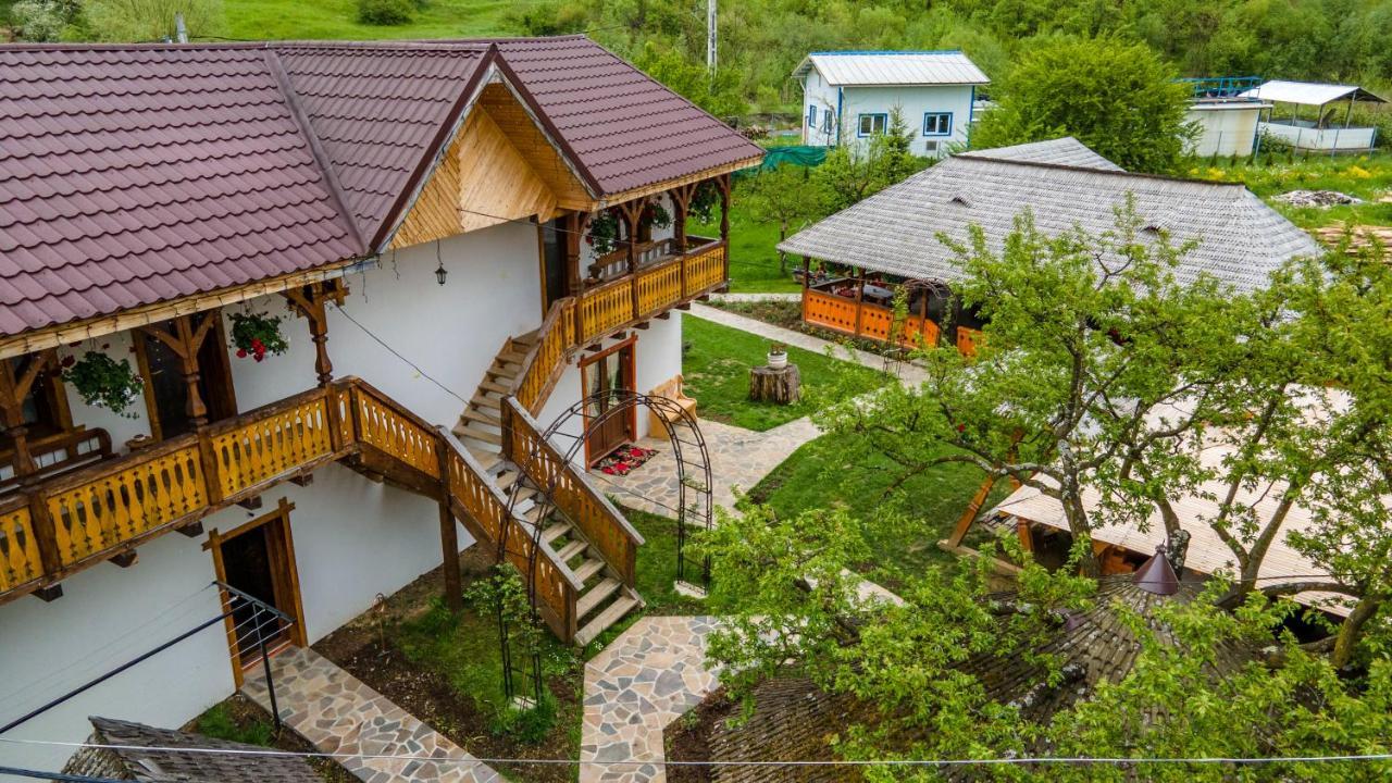 Pensiunea Casa Traditiilor 3*