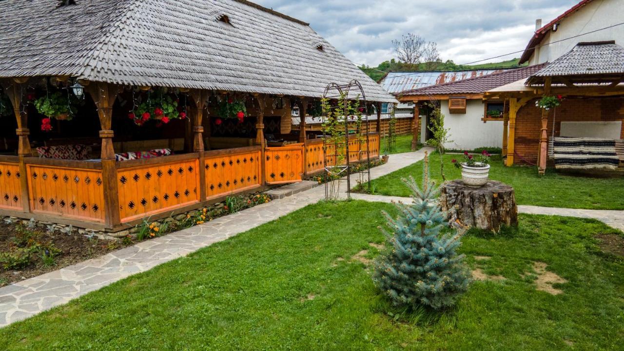 Pensiunea Casa Traditiilor Ieud