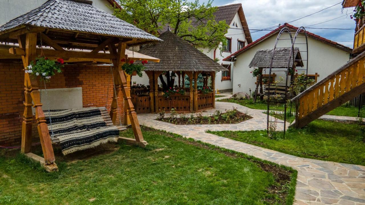 Pensiunea Casa Traditiilor