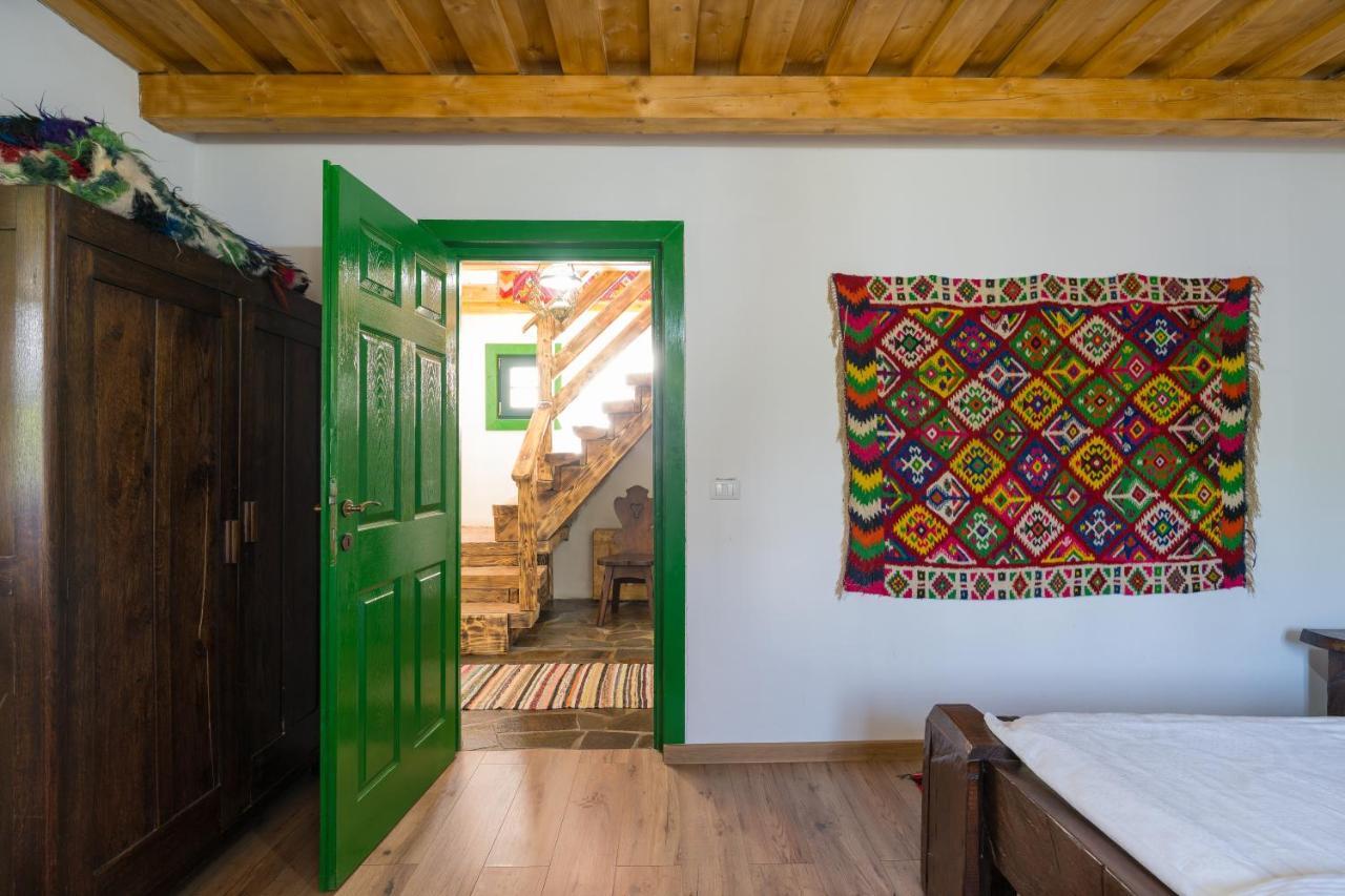 Guest house Pensiunea Casa Traditiilor Ieud