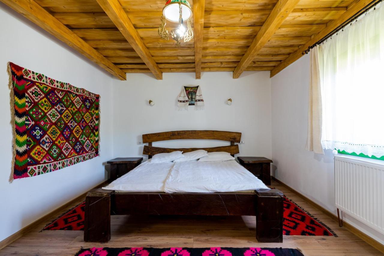 Pensiunea Casa Traditiilor