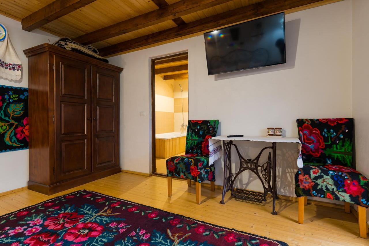 Pensiunea Casa Traditiilor Affittacamere 3*